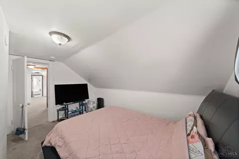 Bedroom - 3317 Trimble Ave, Cincinnati, OH 45207 photo 8 of 10