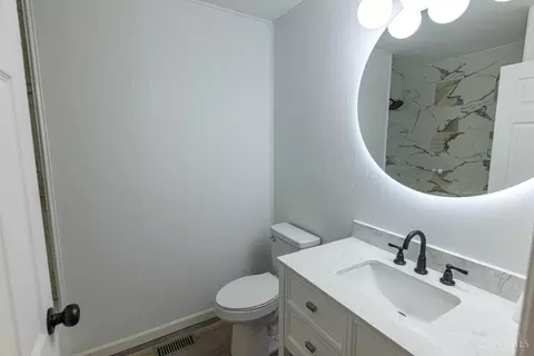 Bath - 580 Bessinger Dr, Forest Park, OH 45240 photo 1 of 4