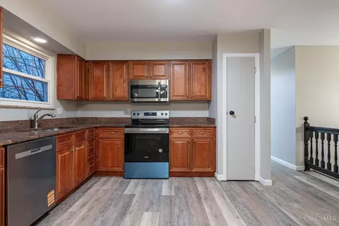 Kitchen - 580 Bessinger Dr, Forest Park, OH 45240 photo 1 of 2
