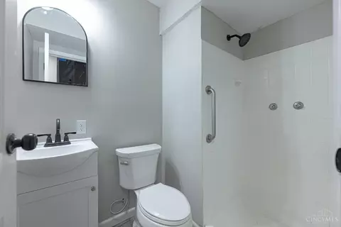 Bath - 580 Bessinger Dr, Forest Park, OH 45240 photo 4 of 4