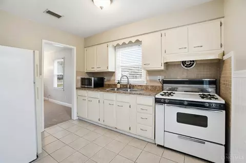 4582 Cooper Rd, Blue Ash, OH 45242 photo 9