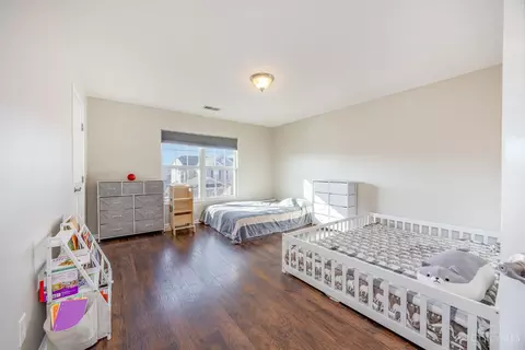 8060 Bridge Point Dr, Cincinnati, OH 45248 photo 17