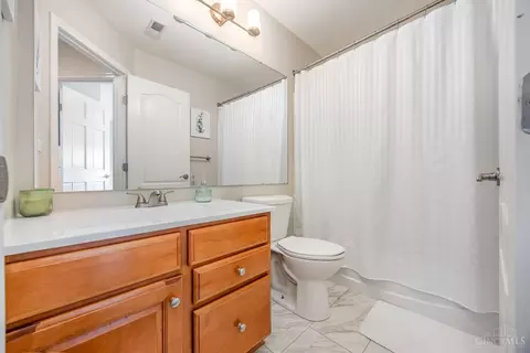 8060 Bridge Point Dr, Cincinnati, OH 45248 photo 18