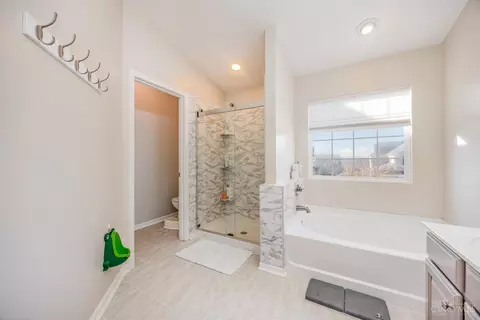 8060 Bridge Point Dr, Cincinnati, OH 45248 photo 14