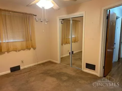 Bedroom - 1533 Corcoran Pl, North College Hill, OH 45224 photo 2 of 3