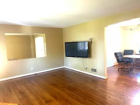 Living - 1533 Corcoran Pl, North College Hill, OH 45224 photo 1 of 2