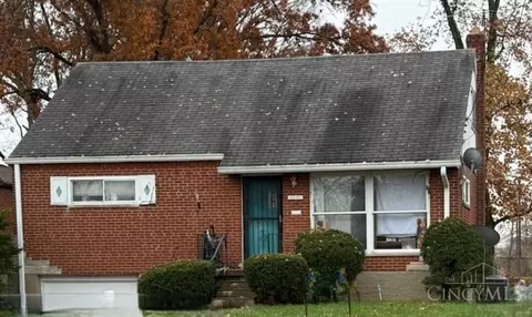1541 Southridge Ln, Cincinnati, OH 45231