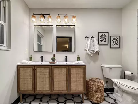 Bath - 11131 Hanover Rd, Forest Park, OH 45240 photo 1 of 4