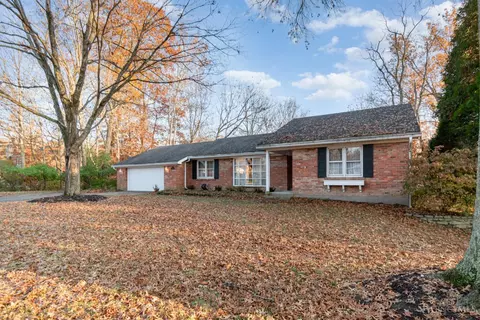 657 Milford Hills Dr, Milford, OH 45150