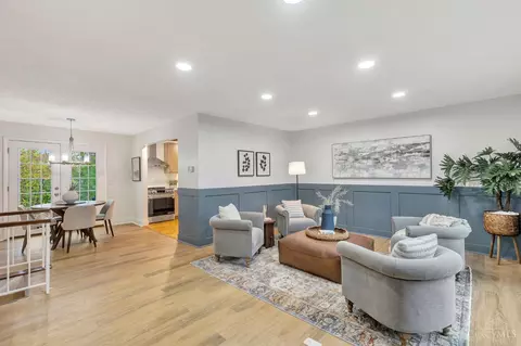 1081 White Pine Ct, Cincinnati, OH 45255