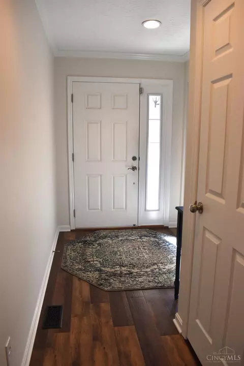 Entry Way - 6270 Pine Cv, Morrow, OH 45152 photo 2 of 3