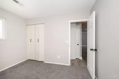 Bedroom - 1405 Meredith Dr, Cincinnati, OH 45231 photo 10 of 11