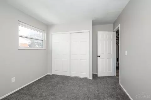 Bedroom - 1405 Meredith Dr, Cincinnati, OH 45231 photo 5 of 11