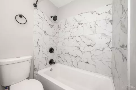 Bath - 1405 Meredith Dr, Cincinnati, OH 45231 photo 2 of 2