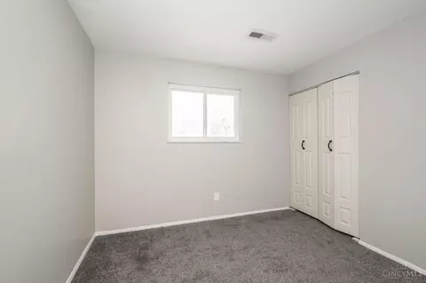 Bedroom - 1405 Meredith Dr, Cincinnati, OH 45231 photo 9 of 11