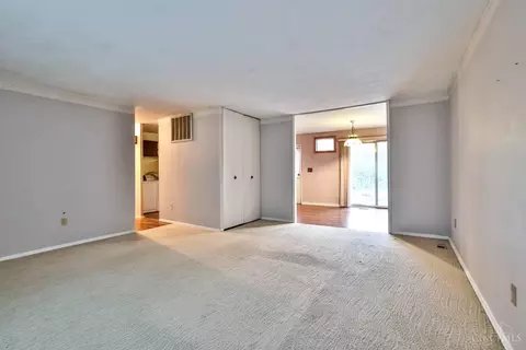 Living - 1021 Newcastle Dr, Cincinnati, OH 45231 photo 2 of 4