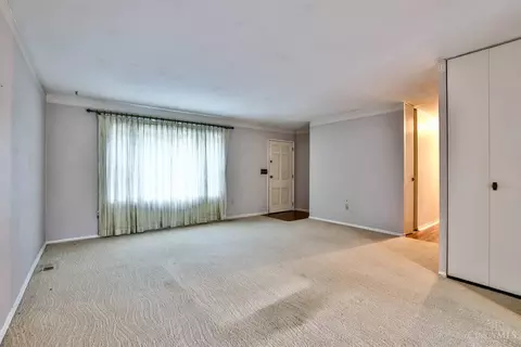 Living - 1021 Newcastle Dr, Cincinnati, OH 45231 photo 1 of 4