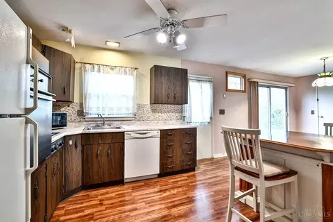 Kitchen - 1021 Newcastle Dr, Cincinnati, OH 45231 photo 3 of 3