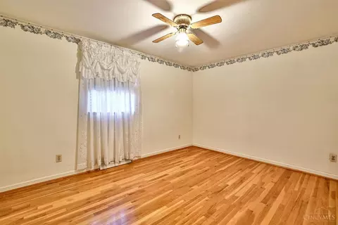495 Shannon Ln, Cincinnati, OH 45255 photo 17