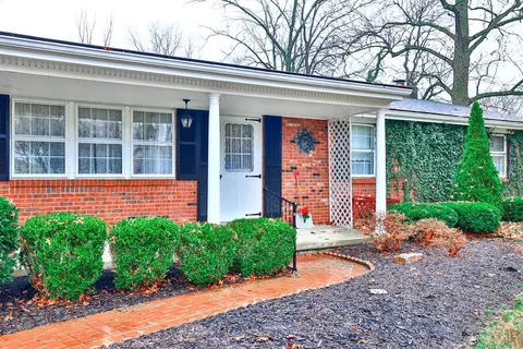 495 Shannon Ln, Cincinnati, OH 45255 photo 4