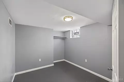 Bedroom - 8663 Mockingbird Ln, Cincinnati, OH 45231 photo 6 of 6