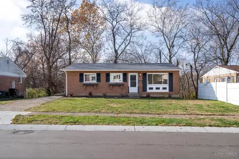 8663 Mockingbird Ln, Cincinnati, OH 45231