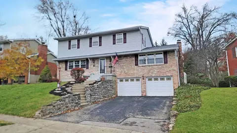 1017 Ligorio Ave, Greenhills, OH 45218