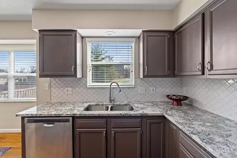 Kitchen - 11969 Winston Cir, Forest Park, OH 45240 photo 3 of 4