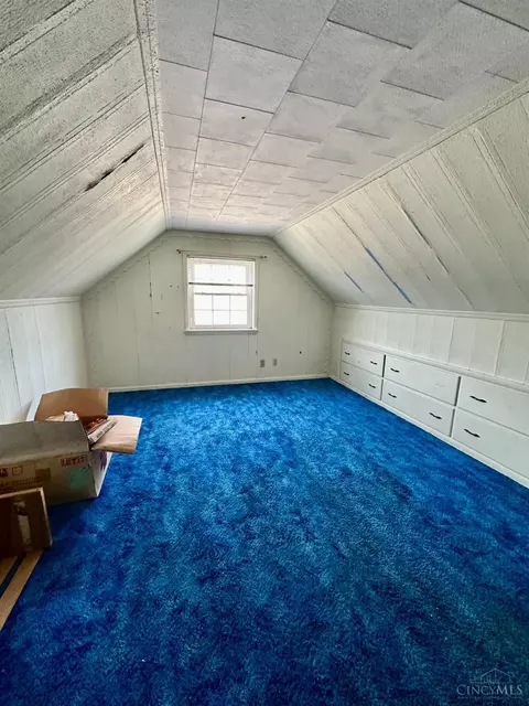 Bedroom - 1122 Alcliff Ln, Cincinnati, OH 45238 photo 3 of 3