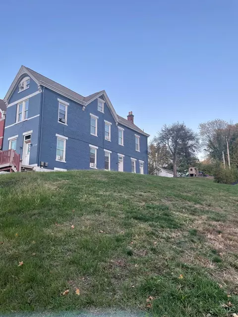 Exterior - 4338 Vine St, Saint Bernard, OH 45217 photo 2 of 2