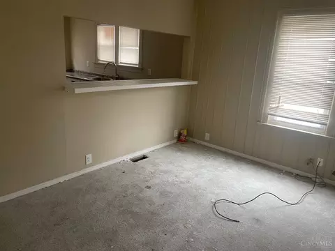 Living - 2040 Queen City Ave, Cincinnati, OH 45214 photo 3 of 3