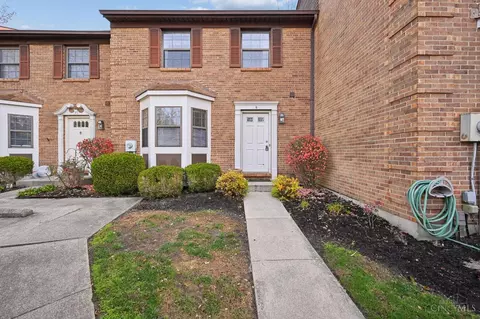 10667 Montgomery Rd, Montgomery, OH 45242