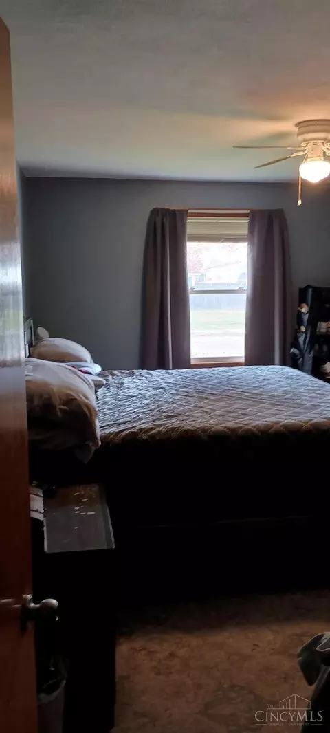 Bedroom - 798 Mark Ave, Hamilton, OH 45013 photo 2 of 3