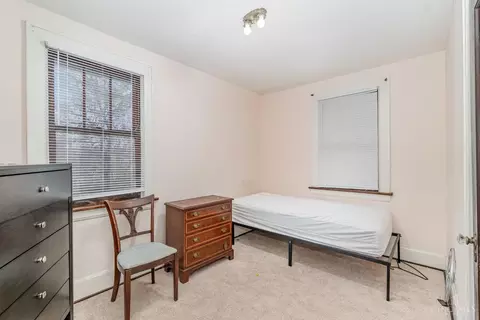 Bedroom - 1237 Carson Ave, Cincinnati, OH 45205 photo 4 of 4
