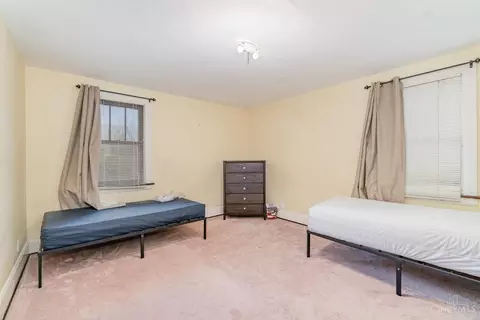 Bedroom - 1237 Carson Ave, Cincinnati, OH 45205 photo 3 of 4