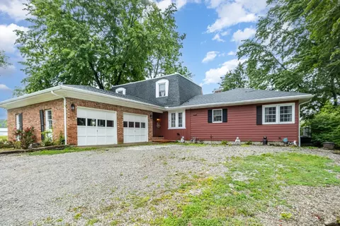 20 Lakeview Acres Dr, Georgetown, OH 45121