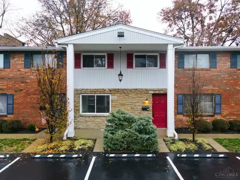 7752 Montgomery Rd, Cincinnati, OH 45236