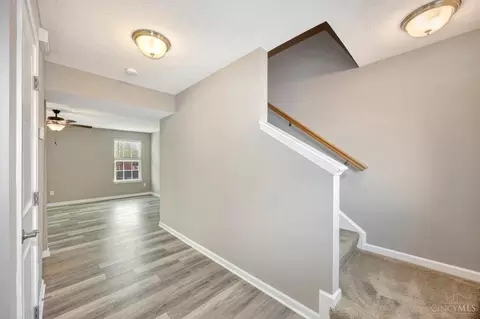 Entry Way - 1648 Tunis Dr, Harrison, OH 45030 photo 2 of 6