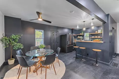 Dining - 1627 Jonathan Ave, Cincinnati, OH 45207 photo 2 of 3