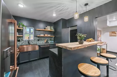 Kitchen - 1627 Jonathan Ave, Cincinnati, OH 45207 photo 1 of 3
