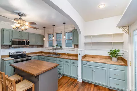 Kitchen - 129 Third St, Williamsburg, OH 45176 photo 2 of 2