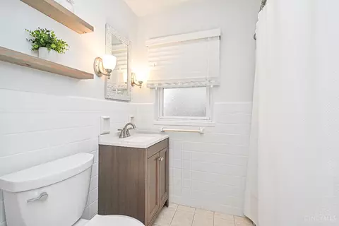 Bath - 3237 Wardall Ave, Cheviot, OH 45211 photo 1 of 2
