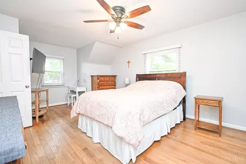 Bedroom - 3237 Wardall Ave, Cheviot, OH 45211 photo 2 of 4