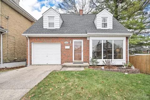 3237 Wardall Ave, Cheviot, OH 45211