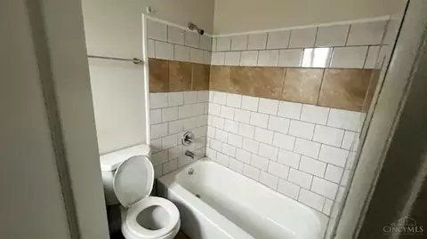 Bath - 2109 Harrison Ave, Cincinnati, OH 45214 photo 5 of 9