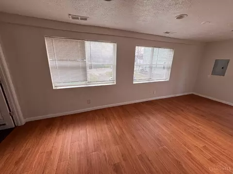 Living - 2048 Fourth Ave, Cincinnati, OH 45224 photo 3 of 3