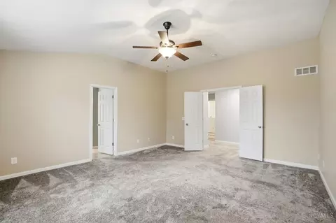 Bedroom - 505 Conrad Dr, Cincinnati, OH 45231 photo 1 of 9