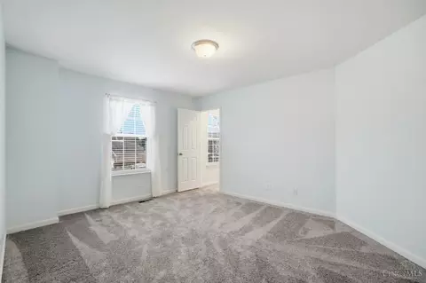 Bedroom - 505 Conrad Dr, Cincinnati, OH 45231 photo 5 of 9