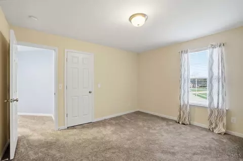 Bedroom - 505 Conrad Dr, Cincinnati, OH 45231 photo 7 of 9