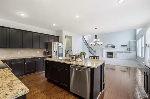 Kitchen - 505 Conrad Dr, Cincinnati, OH 45231 photo 2 of 5